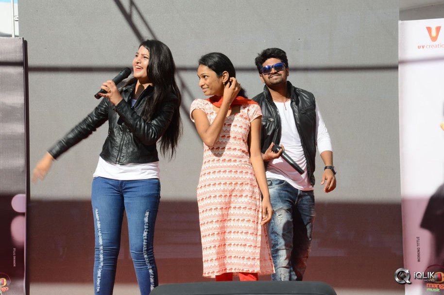 Mahnubhavudu-Movie-2nd-Song-Launch-At-Vignan-College